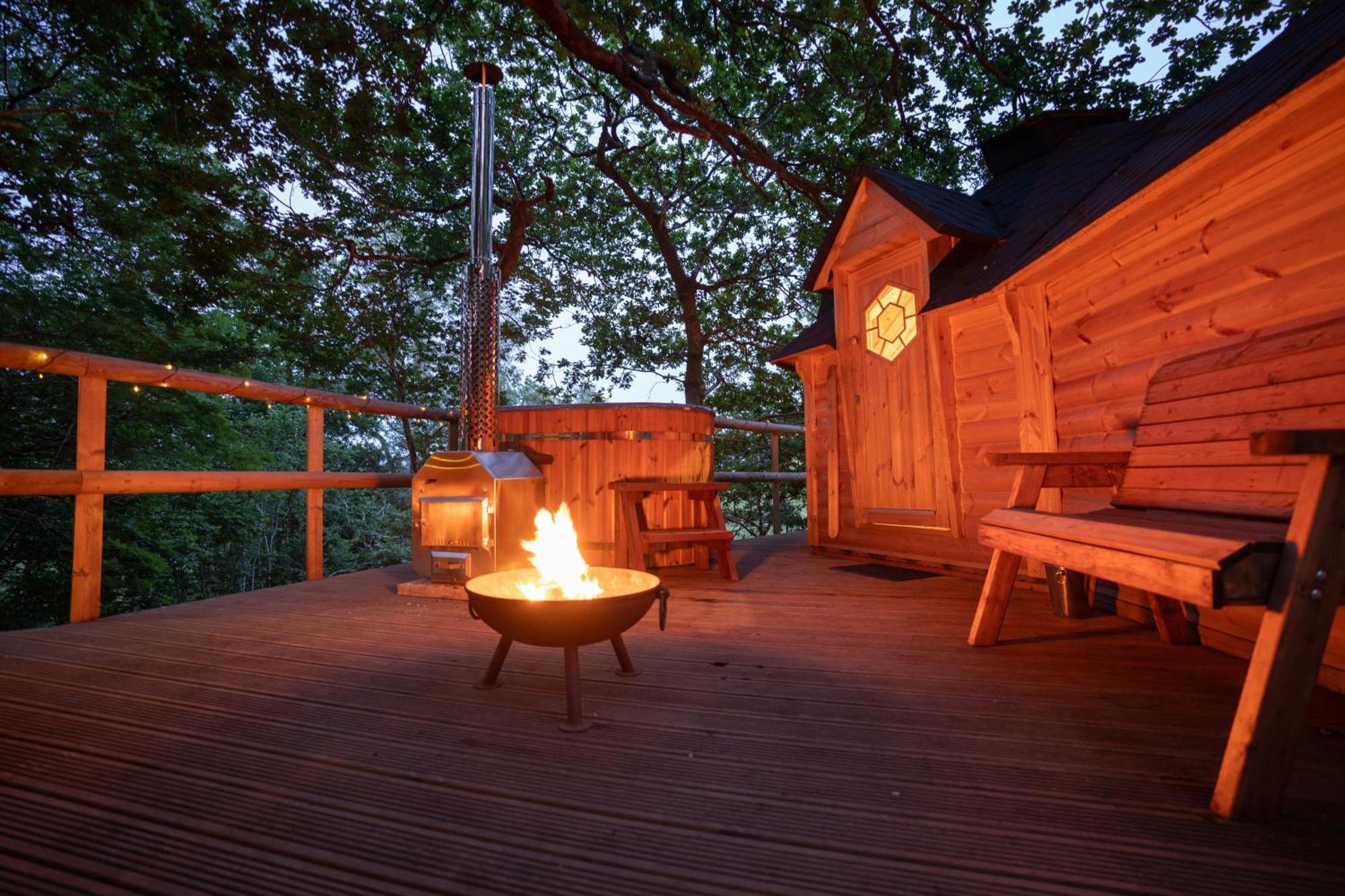 Chestnut Tree House With Hot Tub & Sauna 바머스 외부 사진